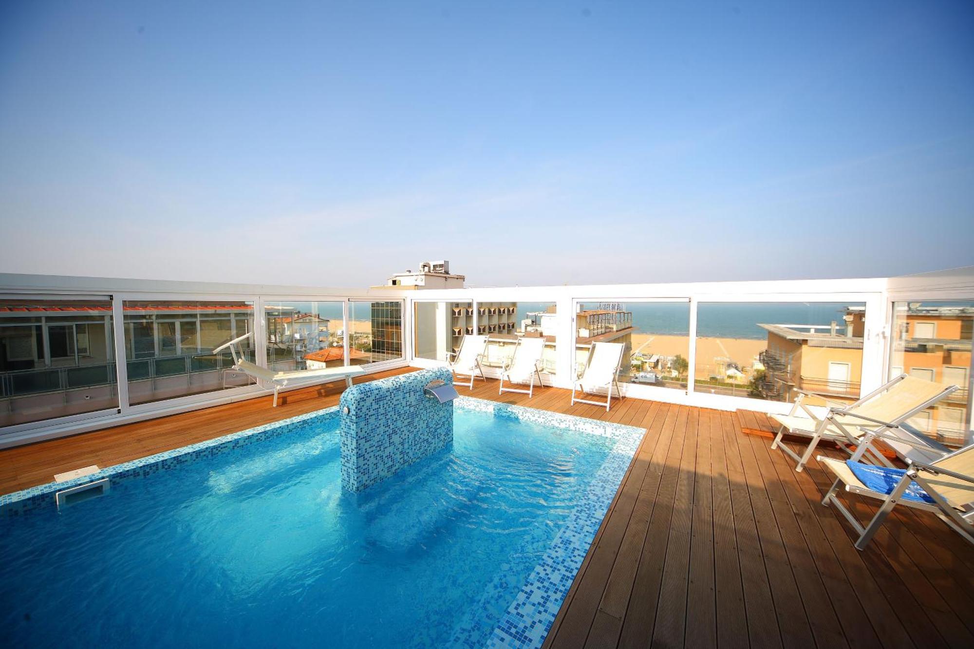 Hotel Panama Majestic Rimini Bagian luar foto
