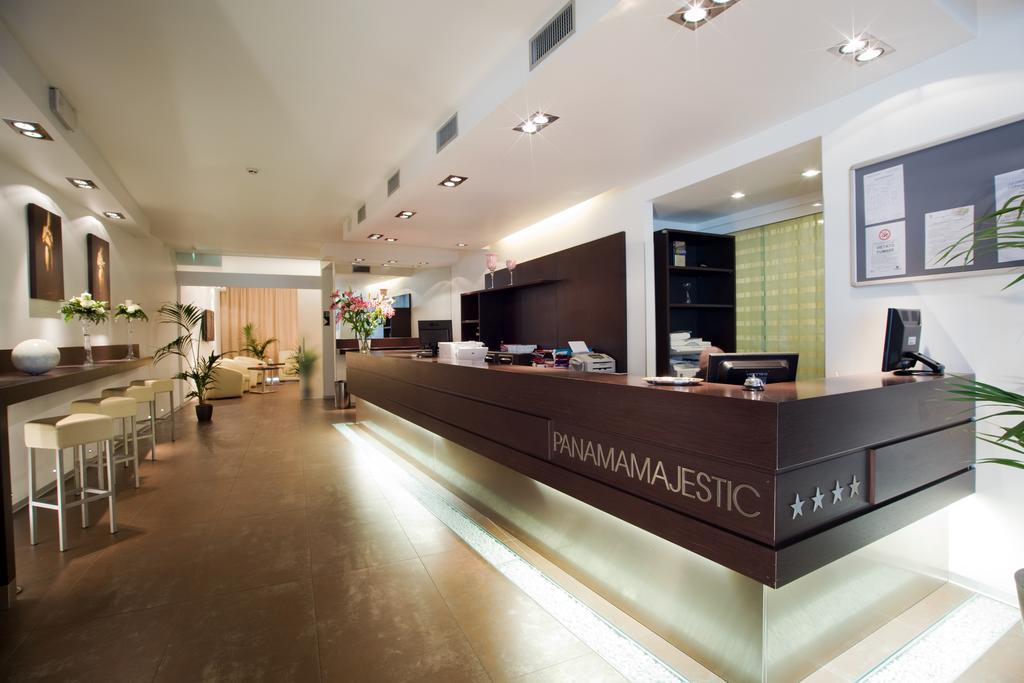 Hotel Panama Majestic Rimini Bagian luar foto