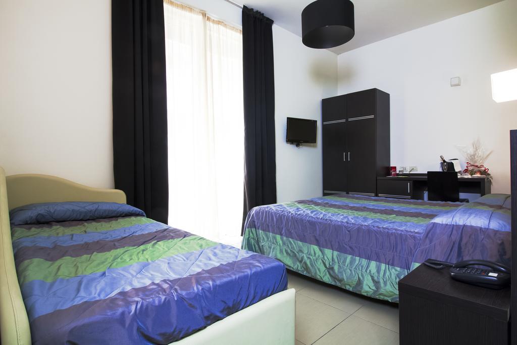 Hotel Panama Majestic Rimini Bagian luar foto