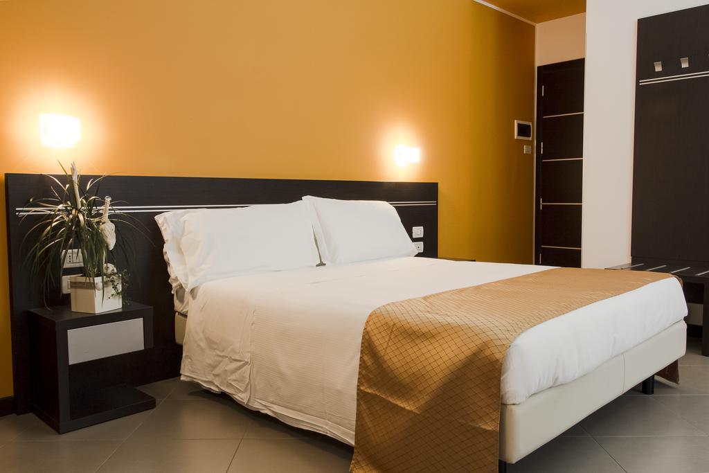 Hotel Panama Majestic Rimini Bagian luar foto